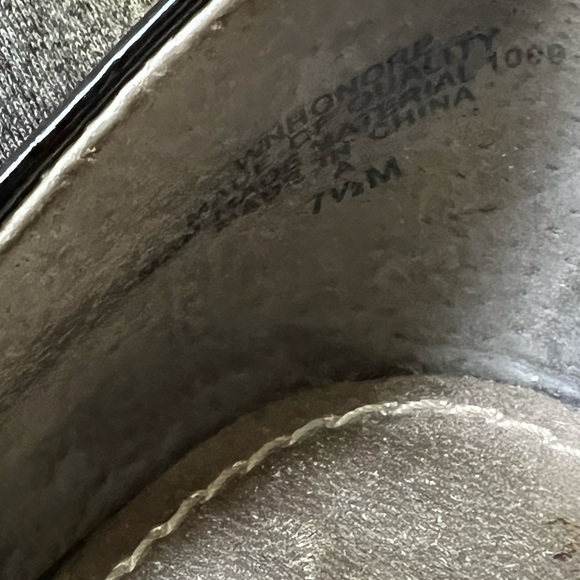 Nine West - Black Patent Leather -Size 7.5 - Picture 4 of 9